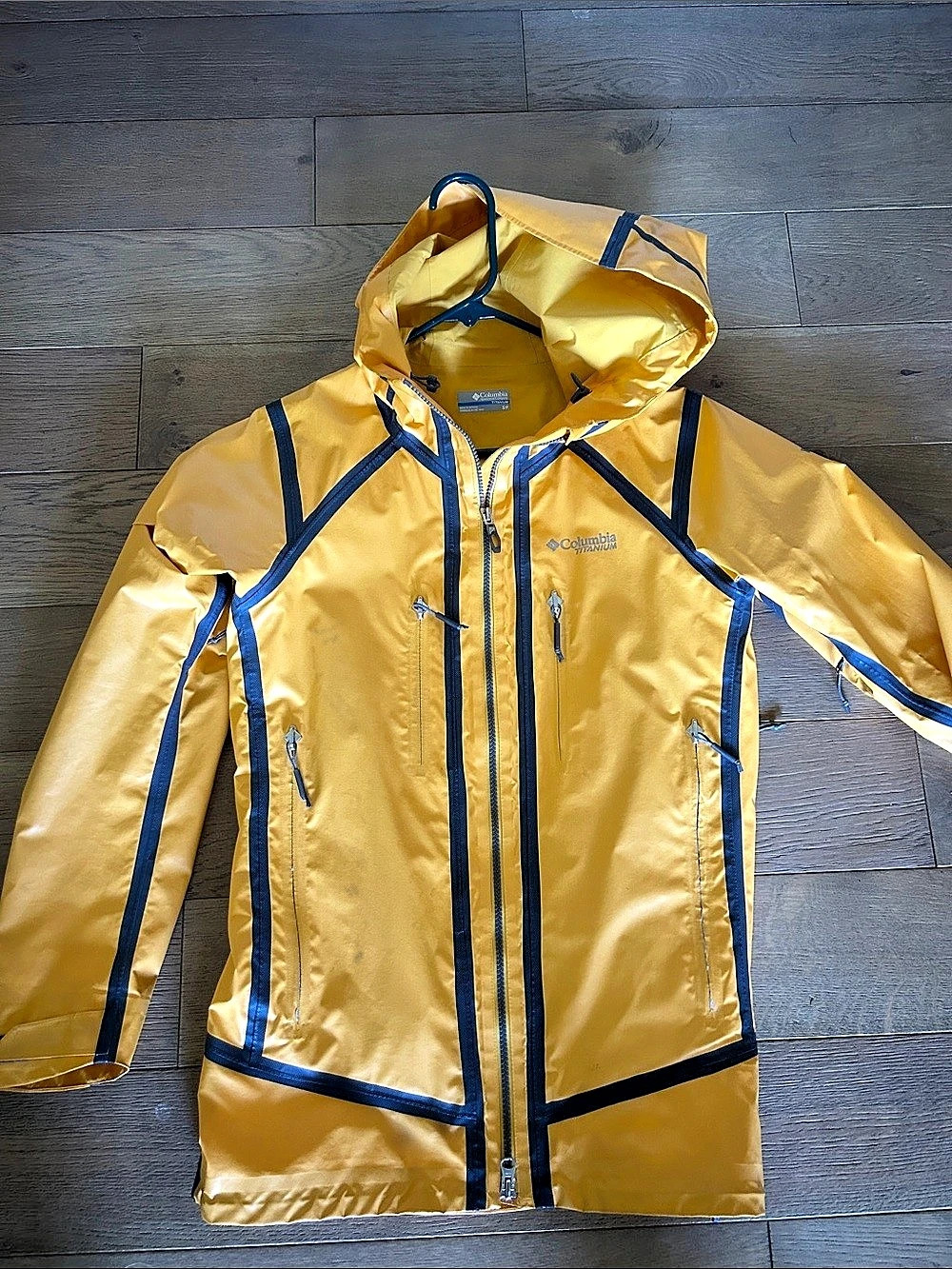 Columbia Titanium Women's Yellow Rain Jacket